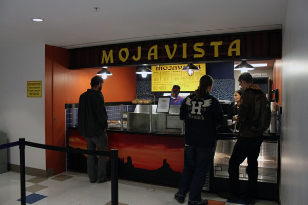At Mojavista students can get nachos, quesadillas and tacos. Photo by Alicia Buczek.