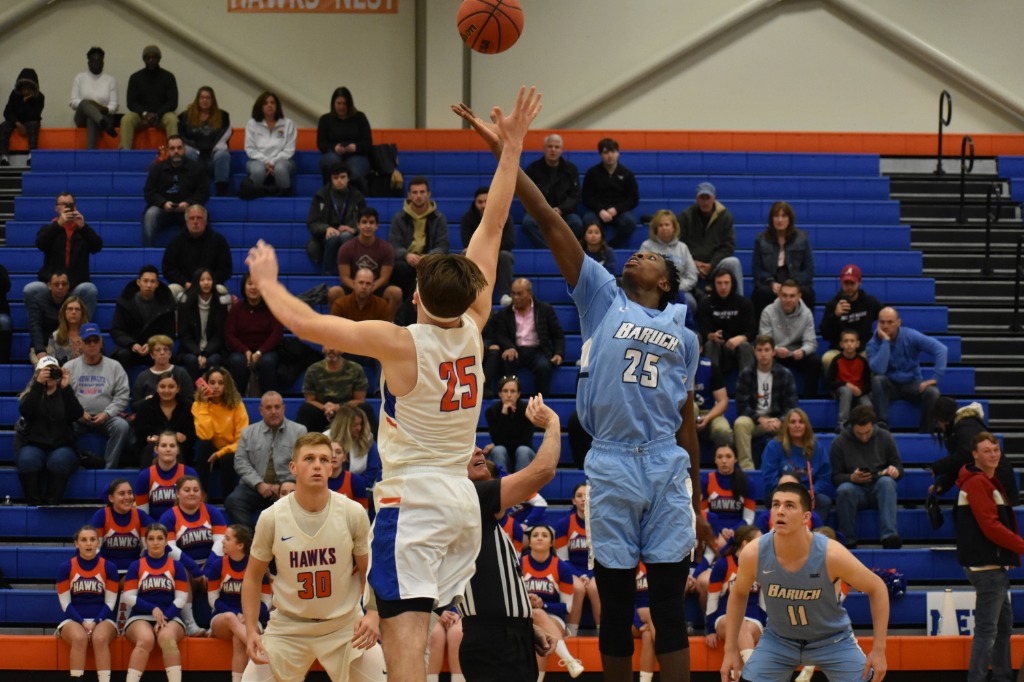 SUNY New Paltz Men’s Basketball Opens Up 2019-2020 Season with 90-79 Win Over Baruch